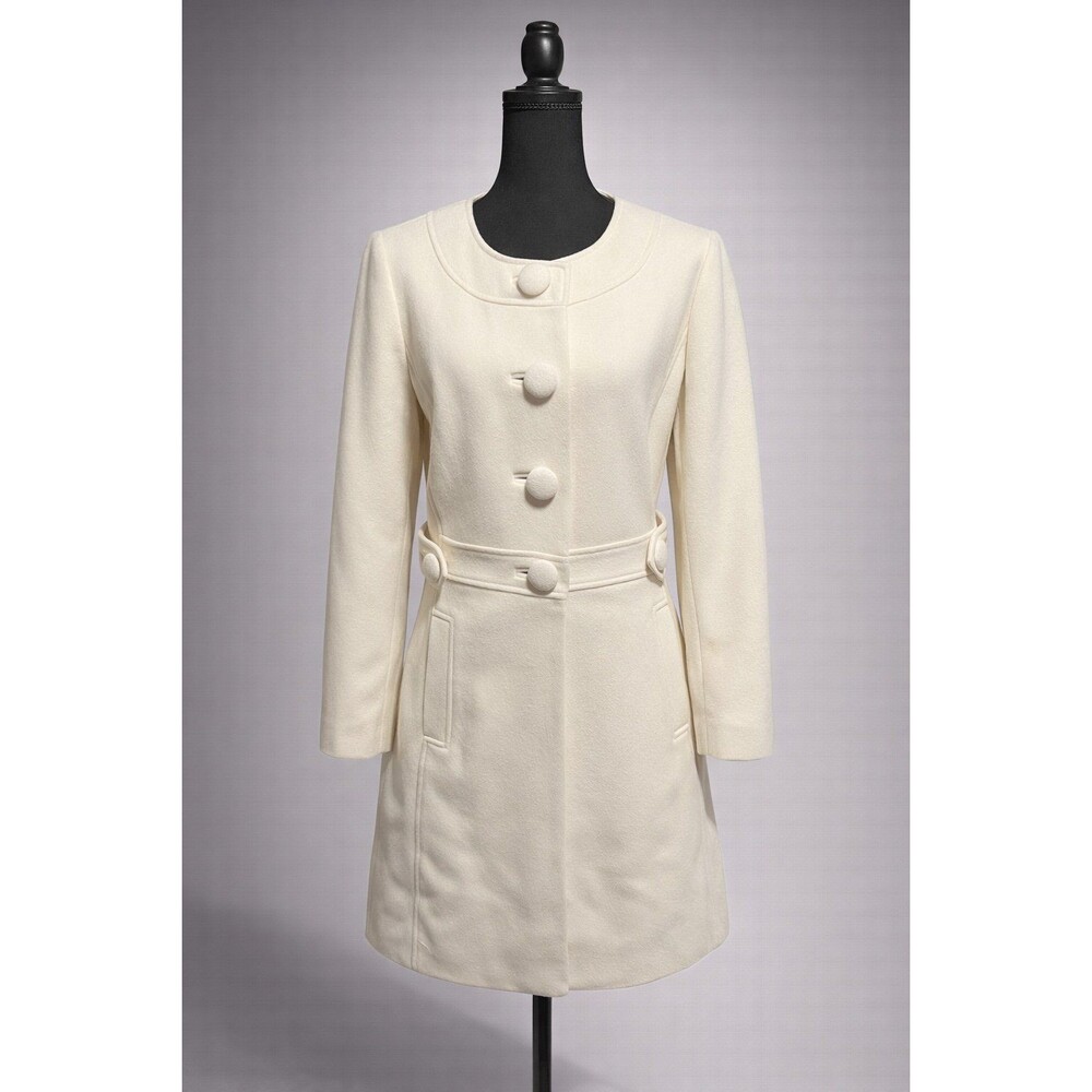 Banana Republic Women’s Cream Coat Medium
